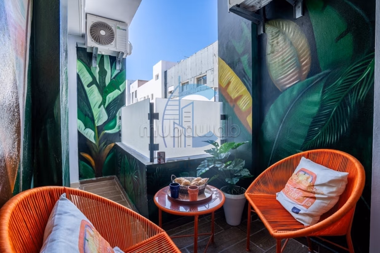 Furnished studio for sale or rent - Premium location facing Oasis Station, rooftop pool and titled parking