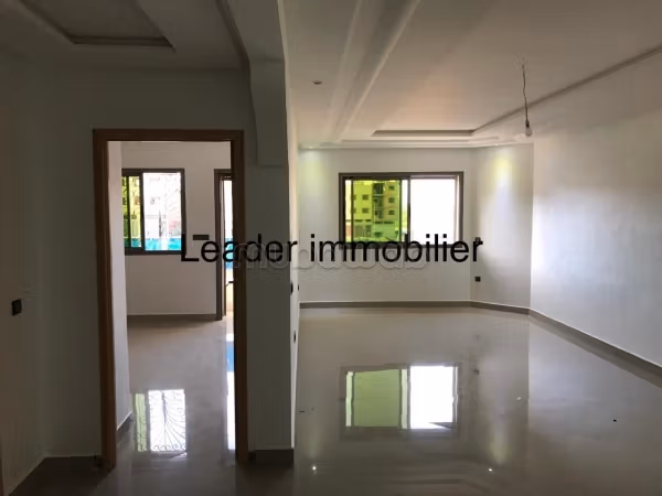Appartement vide a riad salam