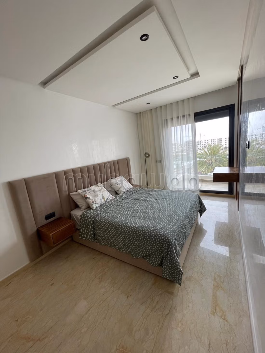 Studio arredato in affitto
