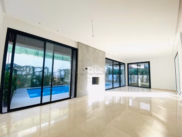 Villa 4 chambres piscine bouskoura