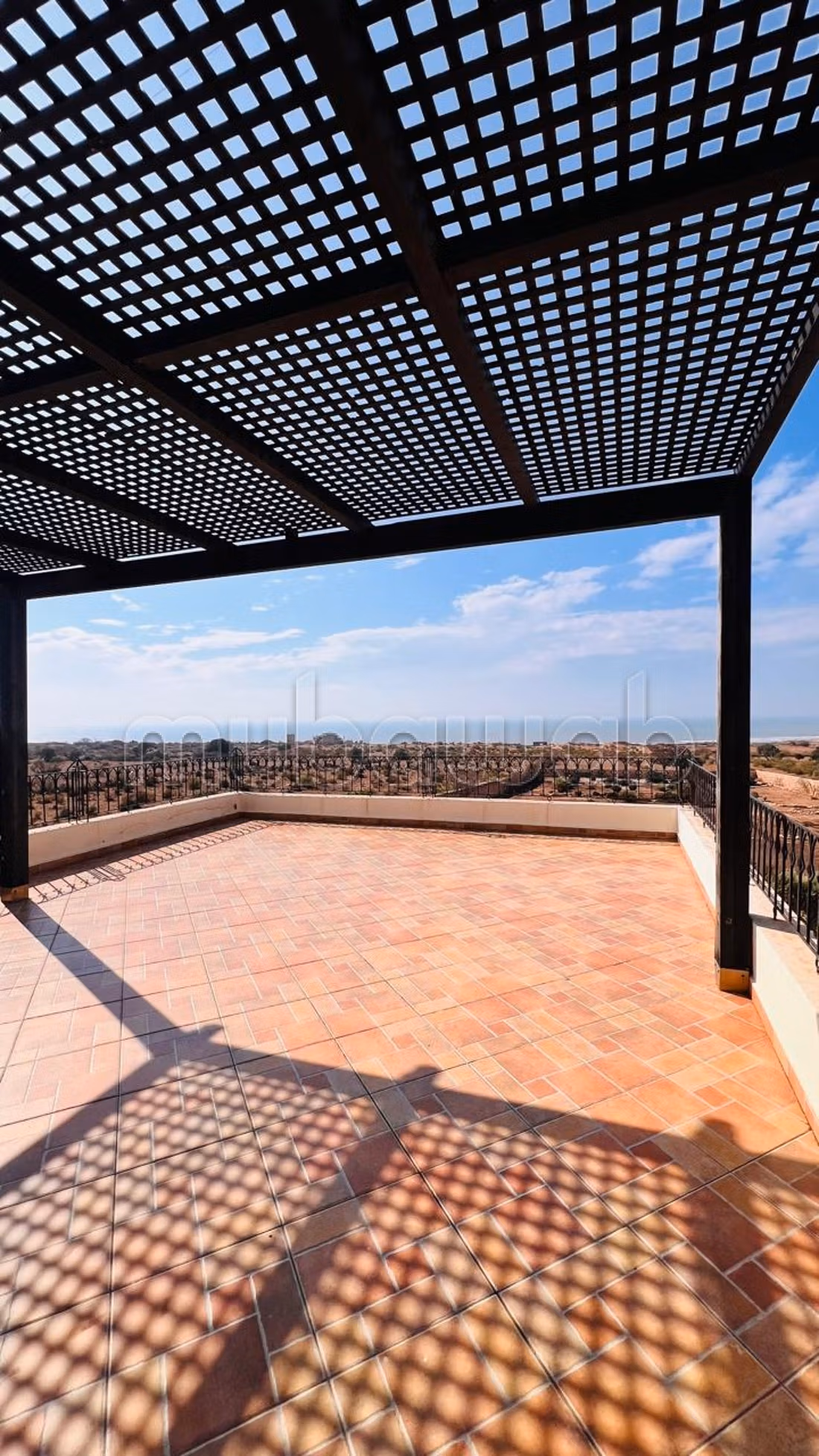 Villa te koop met uitzicht op zee