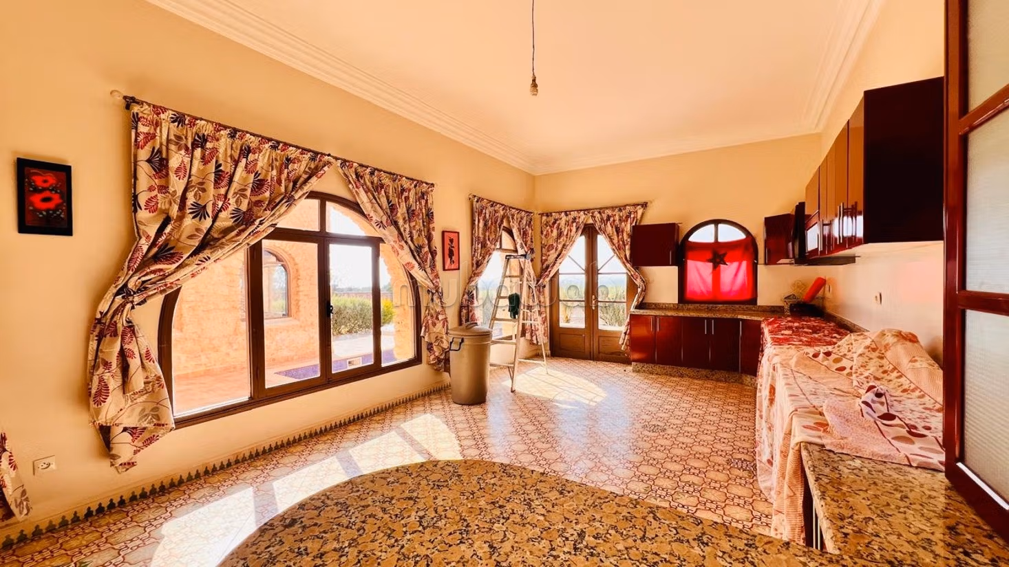 Villa te koop met uitzicht op zee