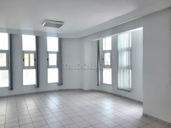 In affitto UFFICI 95m2 a La Soukra