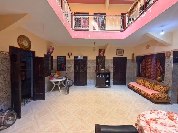 Grand riad a vendre 8 chambres quartier kasbah