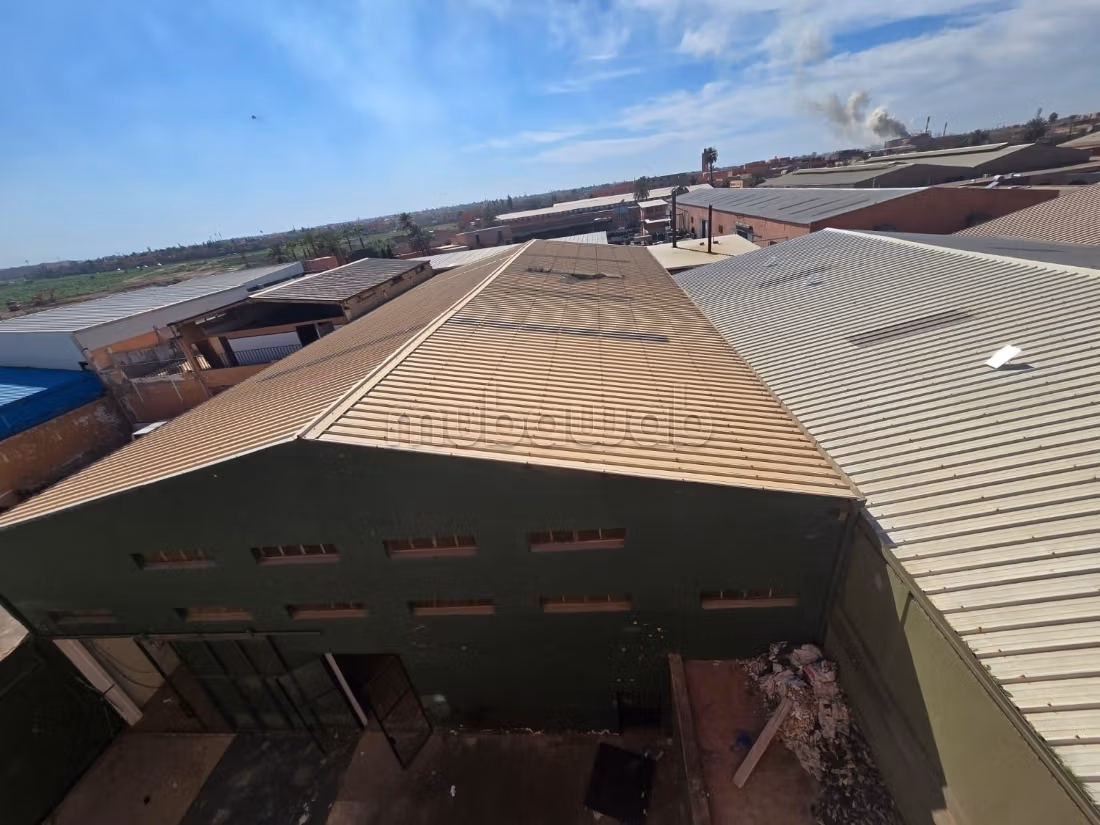 Commercieel magazijn –te koop– industriesector