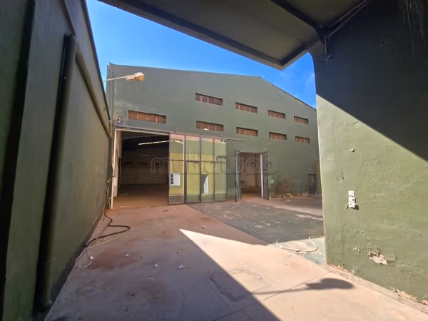 Entrepôt commercial –à vendre– secteur industrie
