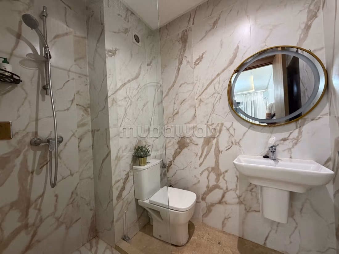 Appartement en vente à Guéliz. Surface totale 79 m². Bien meublé