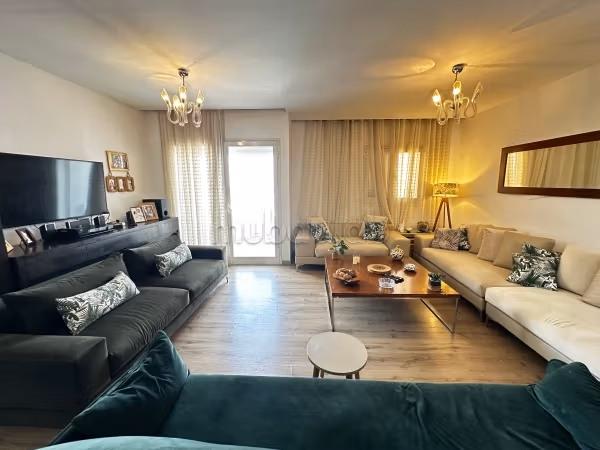 In vendita un appartamento in S3 a La Goulette