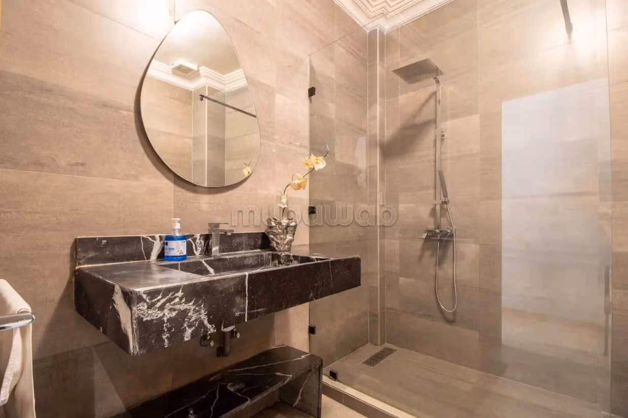Appartement de vacances à louer à Racine. Surface de 90 m². Fenêtres avec double vitrage et porte blindée