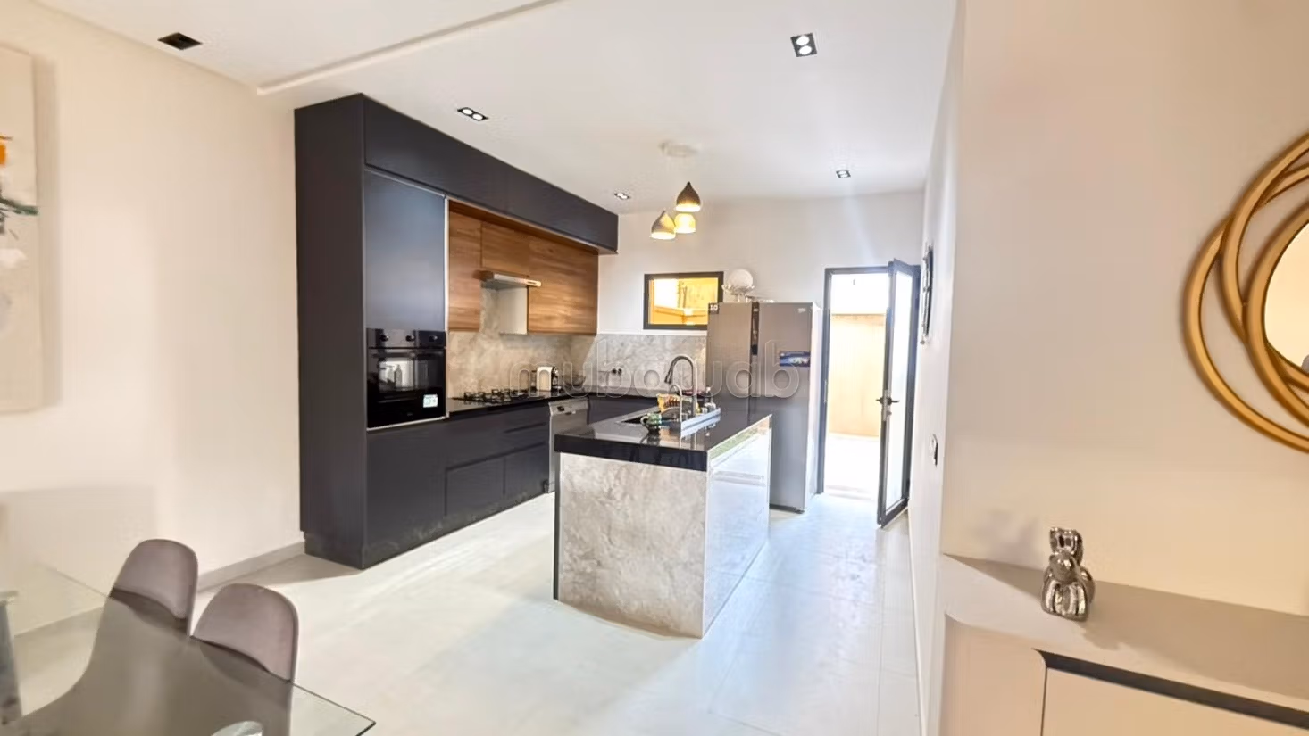 Bellissima villa arredata in vendita sulla strada Amezmiz