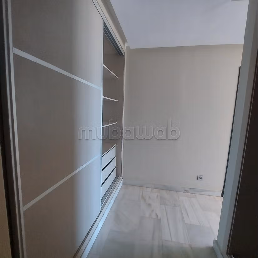 Appartement 165 m² à Bourgogne Ouest — 10