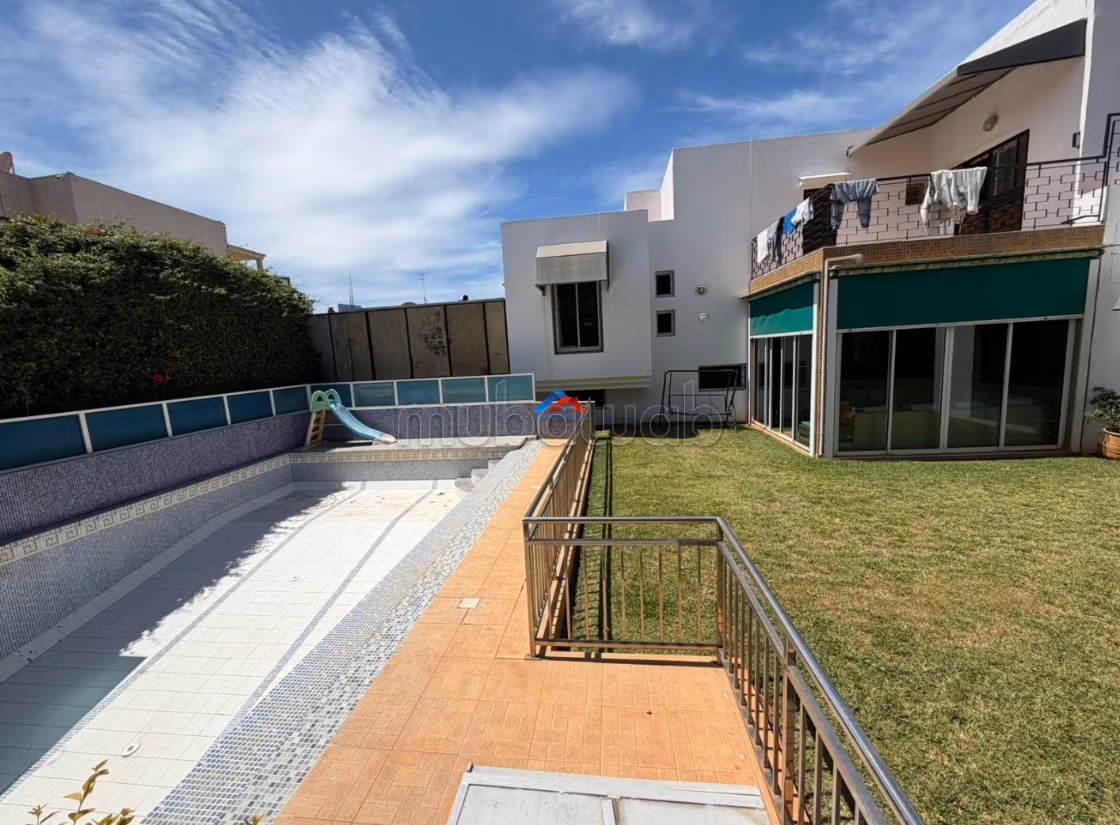 Villa en venta Hay Riad Rabat