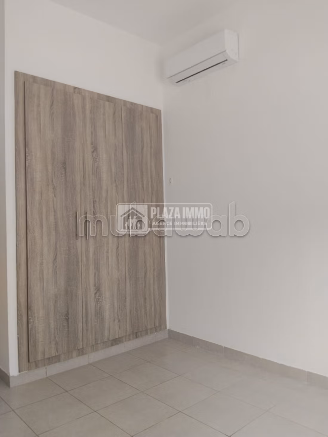 A Vendre S4 Aux Jardins Carthage