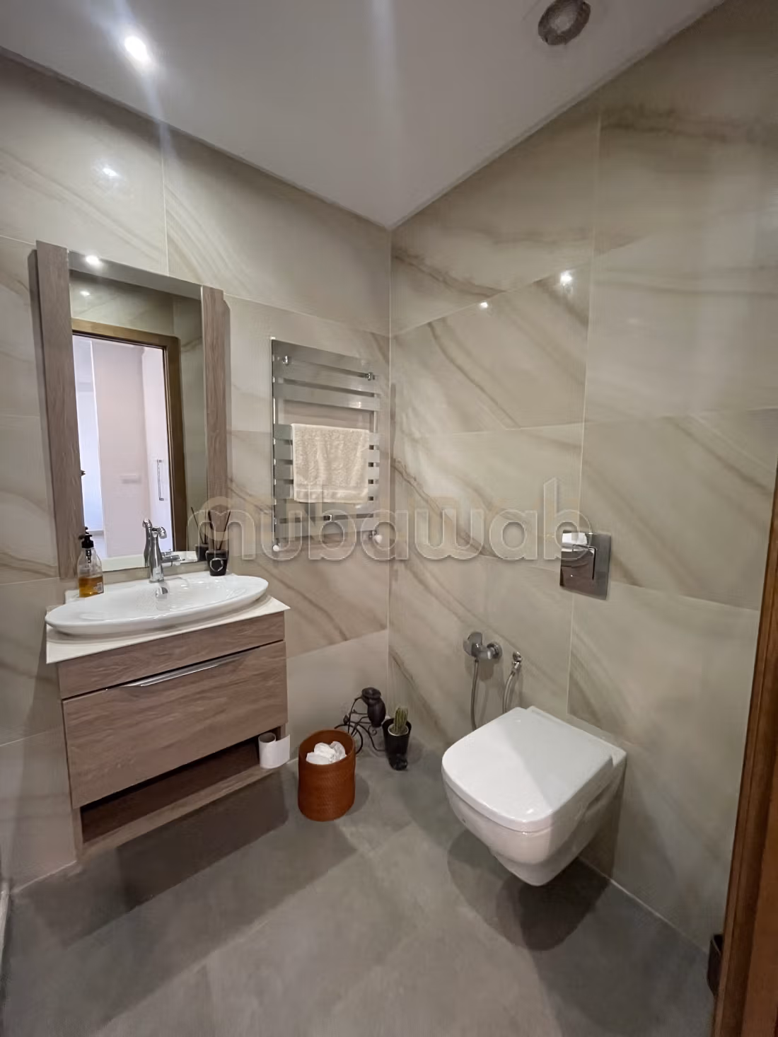 A vendre un appartement s2 à ennasr 2