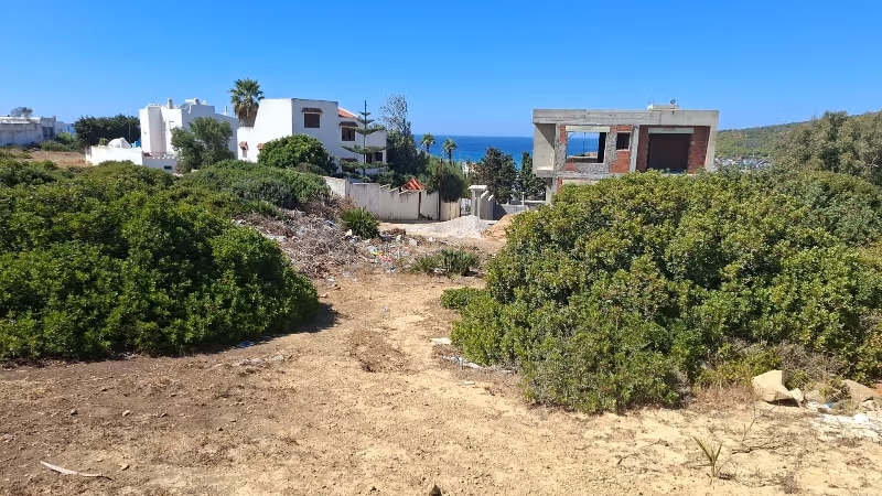 Terrain de villa avec vue sur la mer