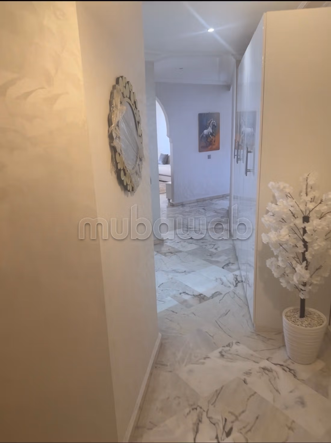 Très bel appartement 2 ch en location longue durée, uniquement pas de sous Location âpres ancien hôpital militaire, 2 chambres. Bien meublé — 5