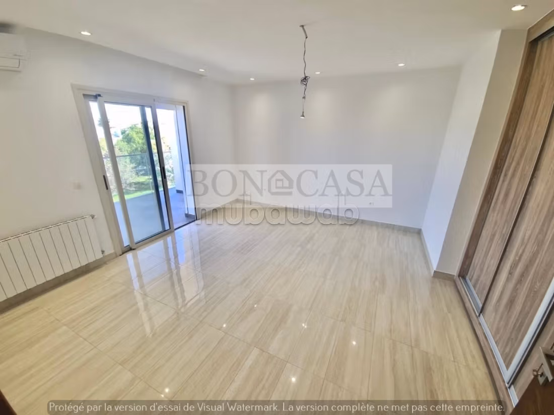 Piano di villa S4 in affitto nei giardini di Cartagine