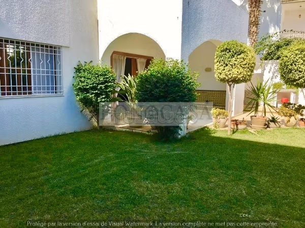 Villa S4 su un solo piano con giardino in affitto a La Marsa