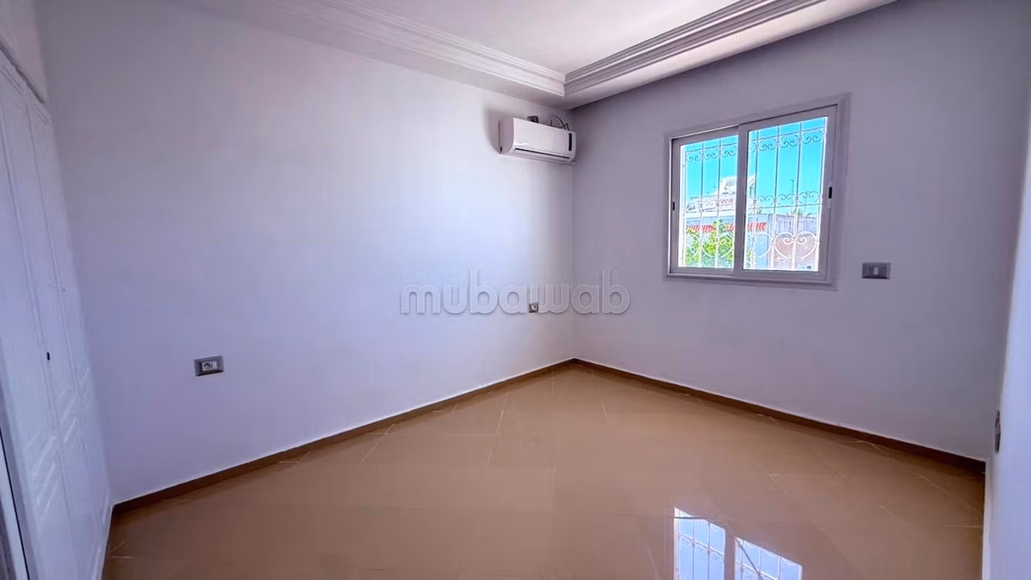 Étage de villa s3 de 110m2 et 60m2 Terrasse à menzah 9