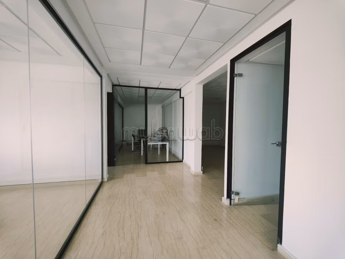 Usine en vente à Aïn Sebaâ. Surface de 1400 m²