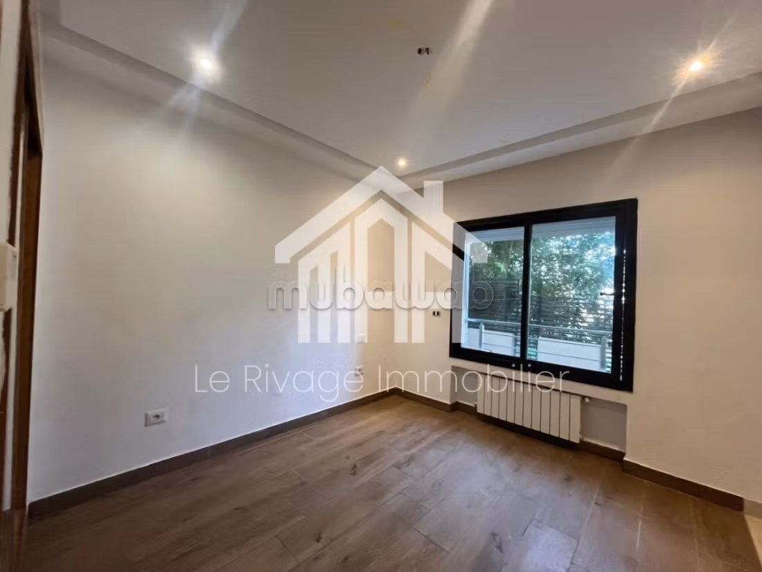 A large apartment with a large terrace