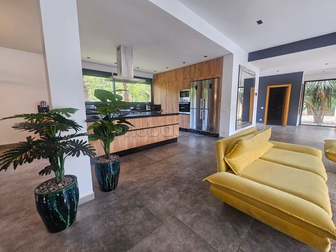 Magnifique villa à vendre à Route de l'Ourika. 4 chambres. Meublé