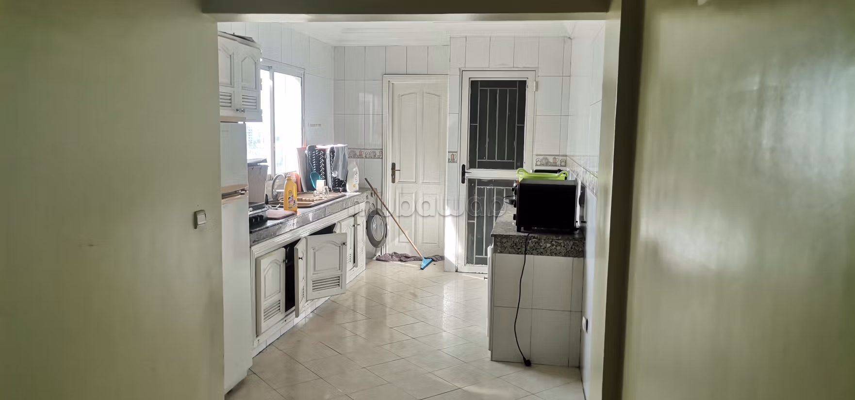 Appartement étage élevé avec balcon ensoleillé vue dégagée au Palmier