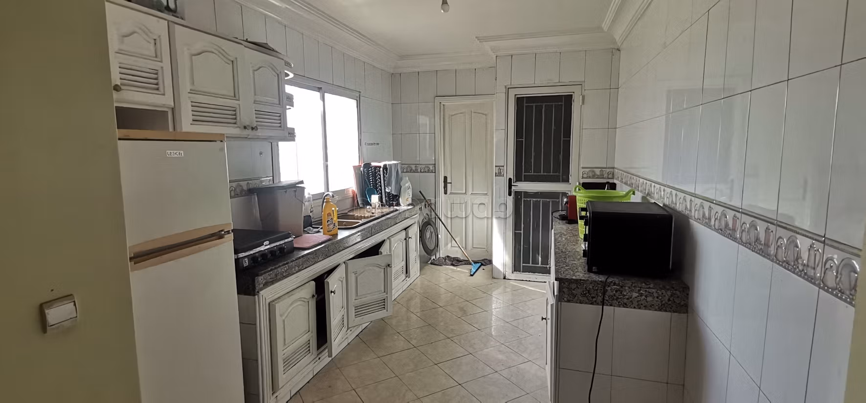Appartement étage élevé avec balcon ensoleillé vue dégagée au Palmier