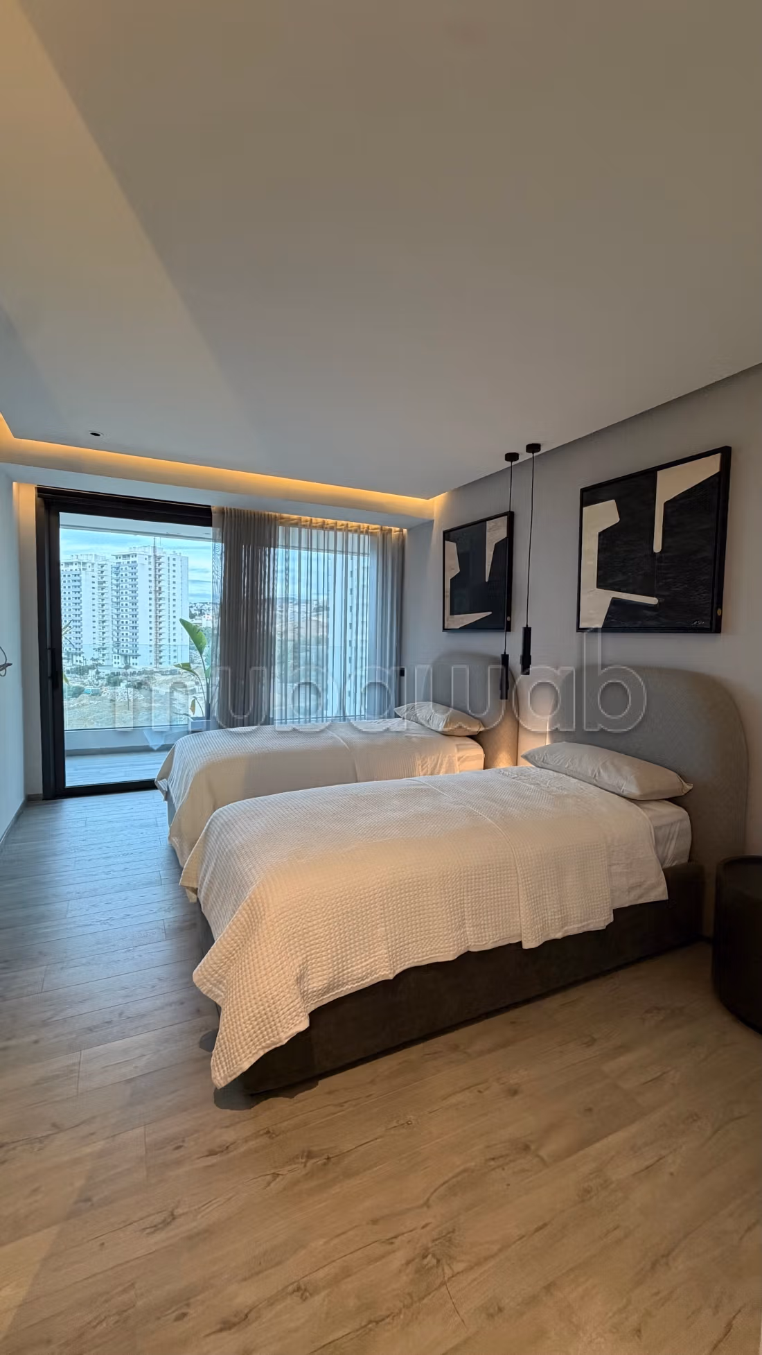 Luxurious High-End Apartment Never Inhabited