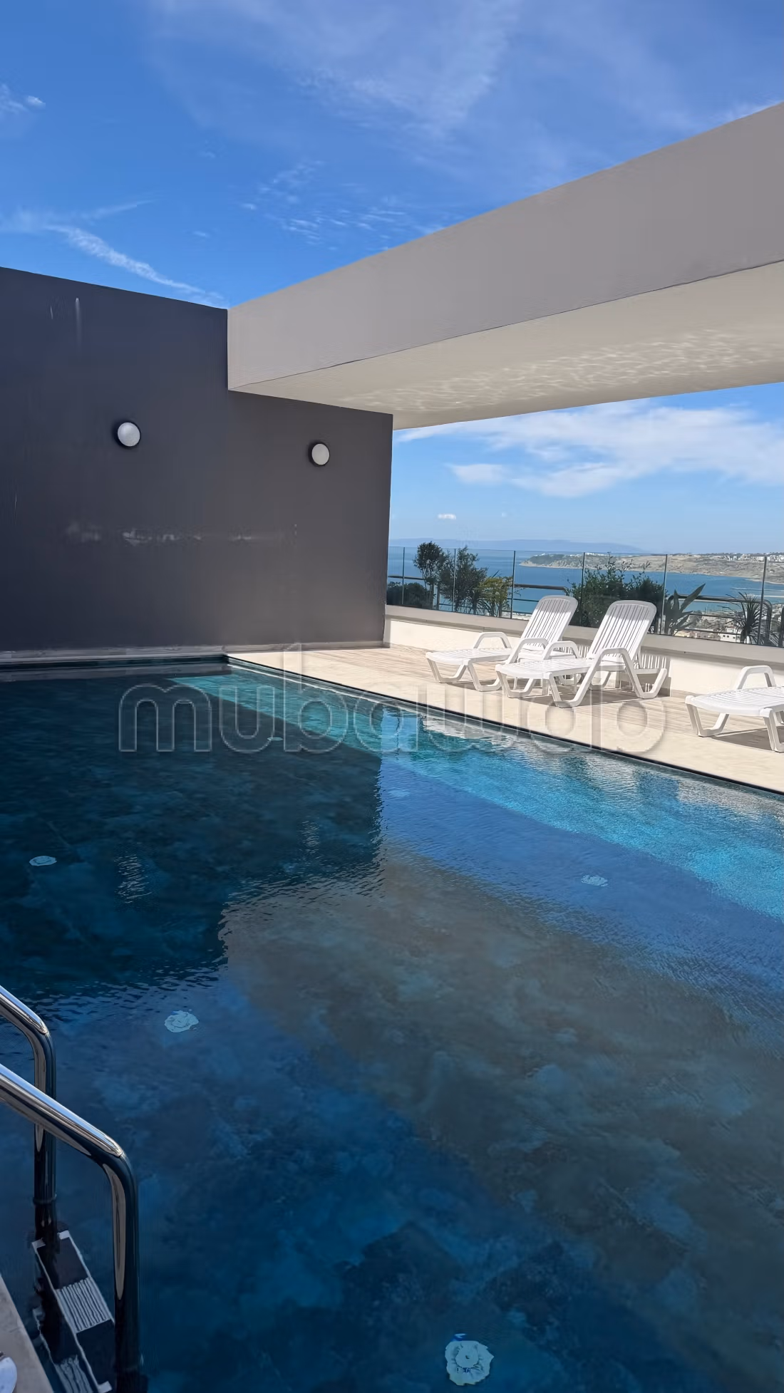 Luxurious High-End Apartment Never Inhabited