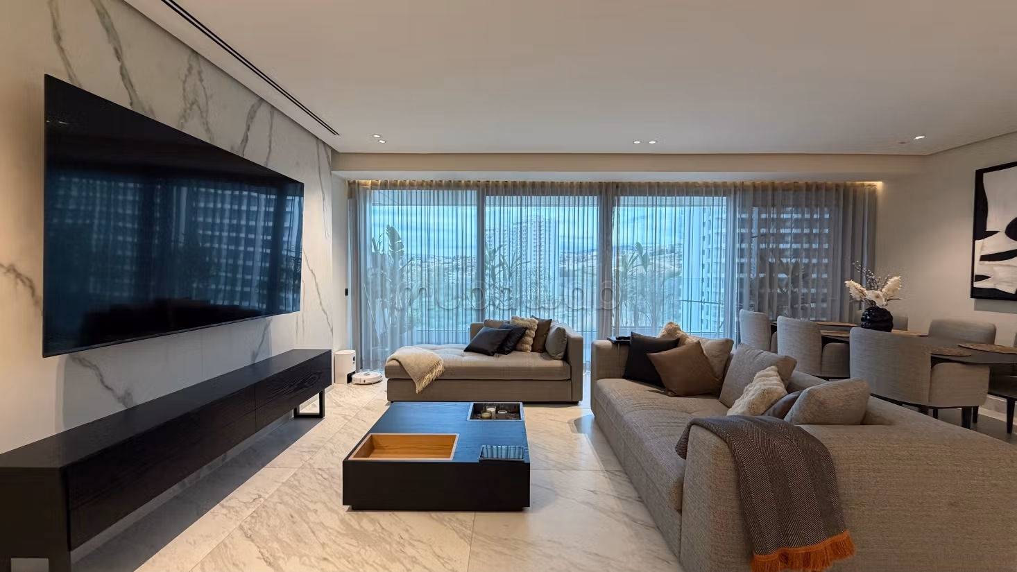 Luxurious High-End Apartment Never Inhabited