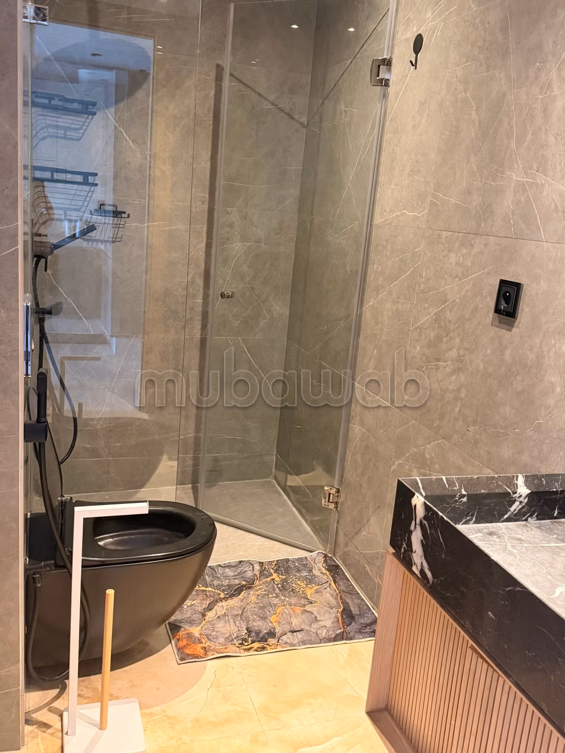 Superbo studio moderno vicino a CFC