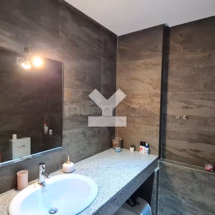 Appartamento in Affitto di 89.0 m² a Casablanca, La Gironde