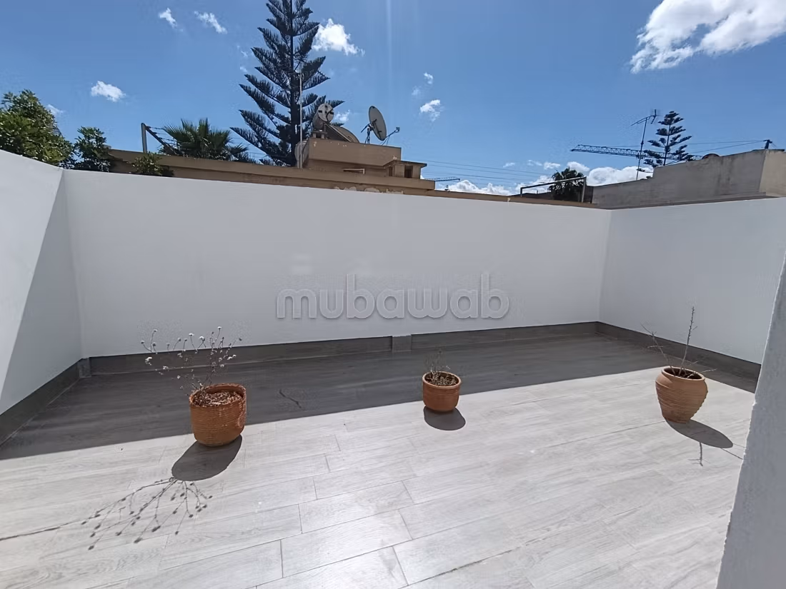 Bureau de 125 m² dont 50 m² de terrasse – Route d’el Jadida - Veduta 2