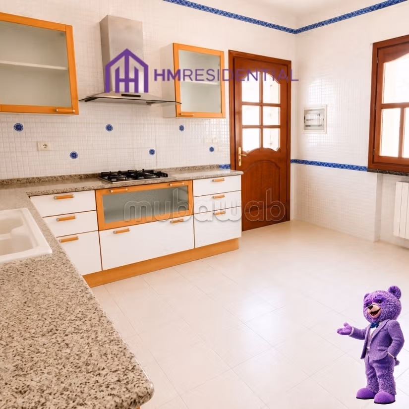 Charming single-storey villa with large garden