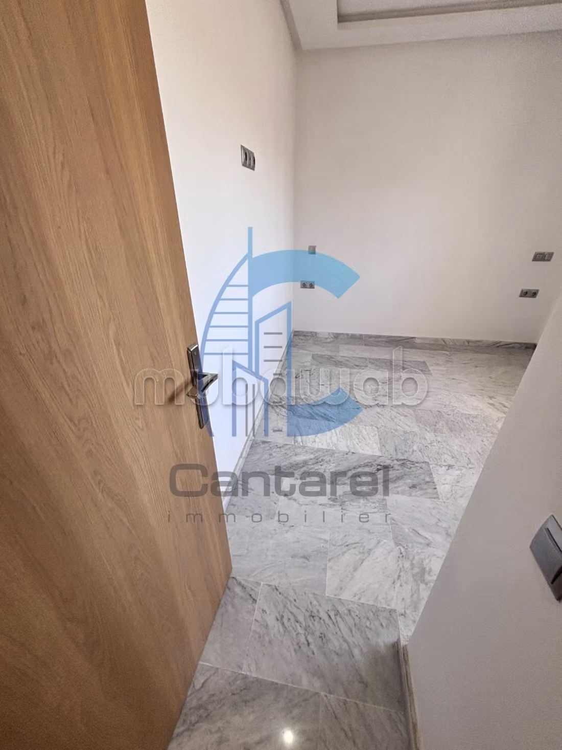 Location bel appartement neuf riviera