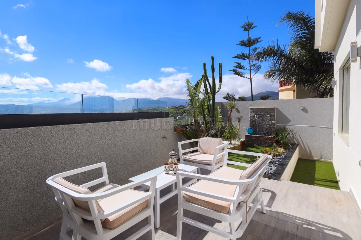 Location villa de luxe à Martil. 3 pièces. Bien meublé
