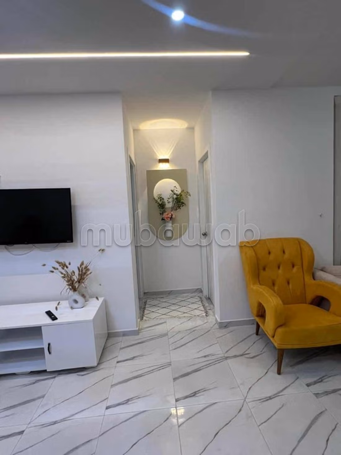 Piano di villa in affitto a Skanes. 2 camere accoglienti. Solo arredato per notte