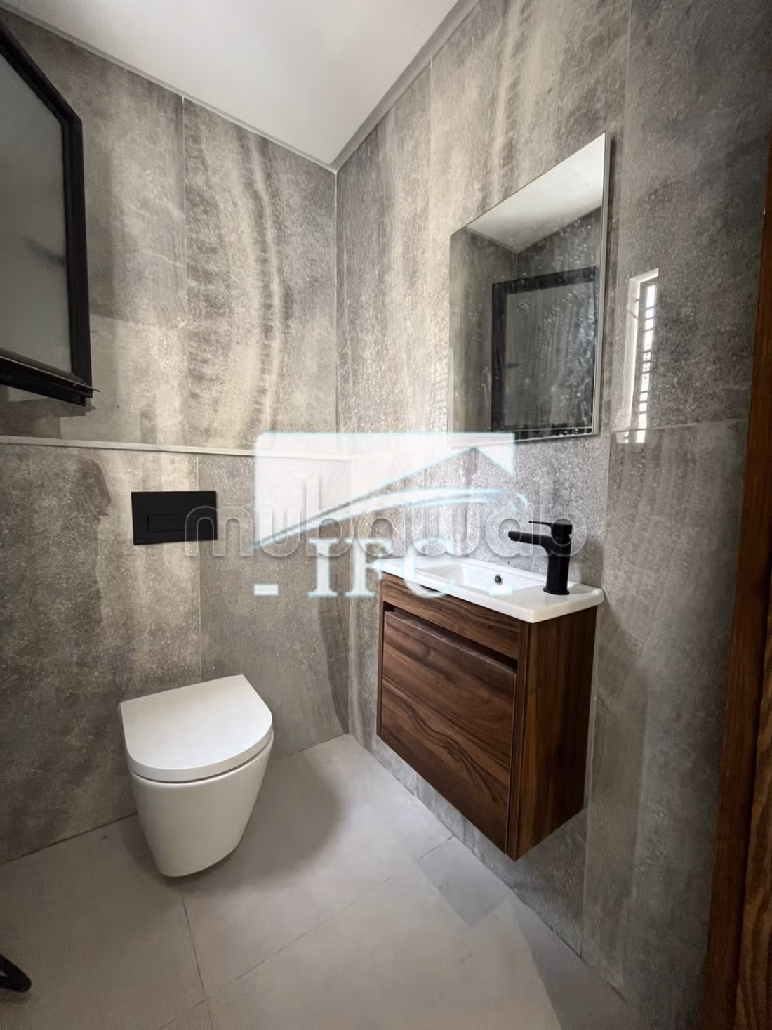 Edificio in R2 in affitto 900m² Città Giardino IFCM246