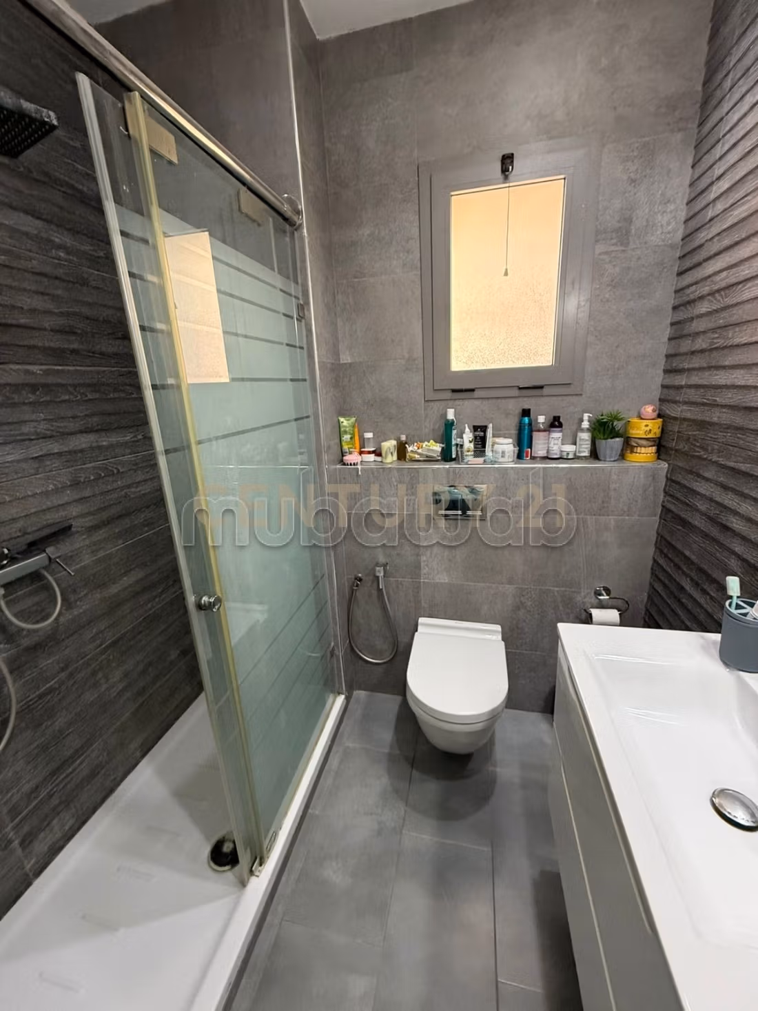 In vendita un appartamento S4 a Ain Zaghouan