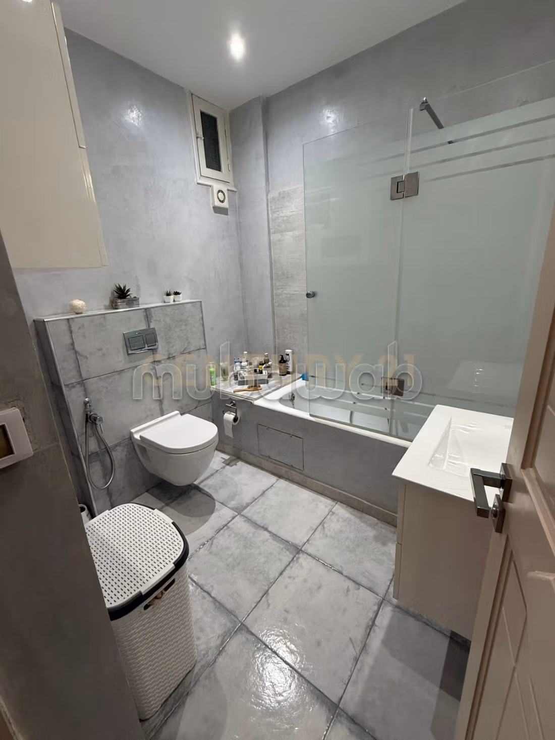 In vendita un appartamento S4 a Ain Zaghouan