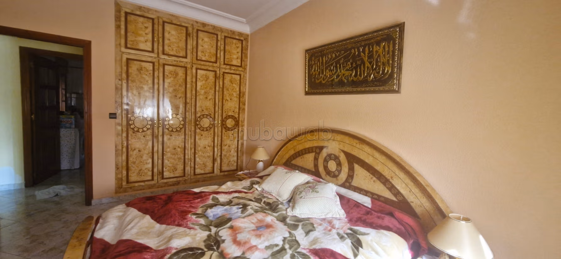 Bel appartement à louer à Essania.
Surface totale de 110 m².
Mobilier