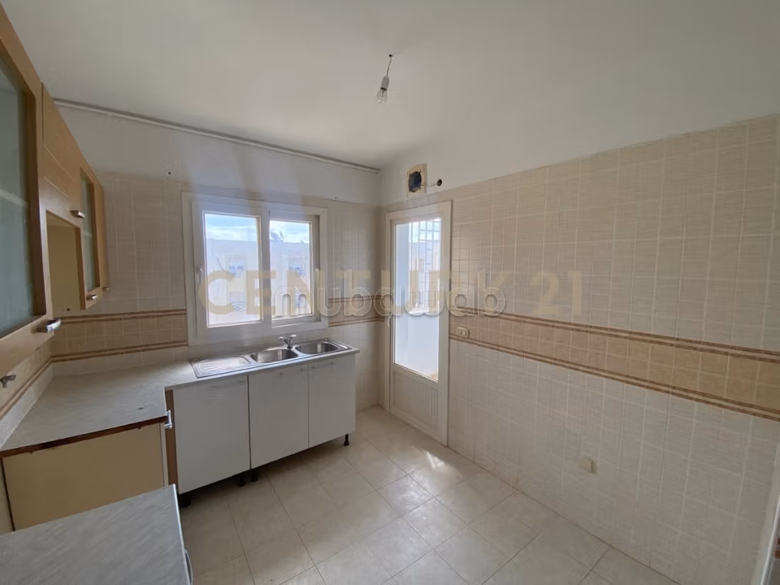 In vendita un appartamento S2 nel quartiere El Wahat