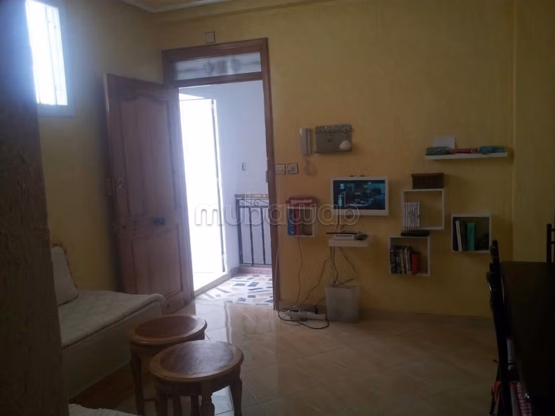 Piso en venta. 2 Habitación. Con muebles