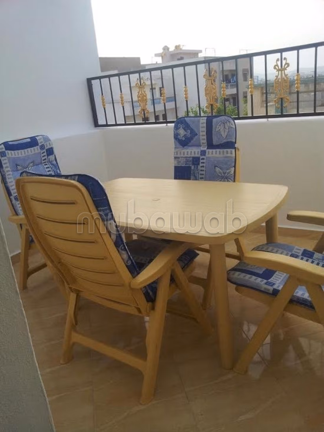 Piso en venta. 2 Habitación. Con muebles