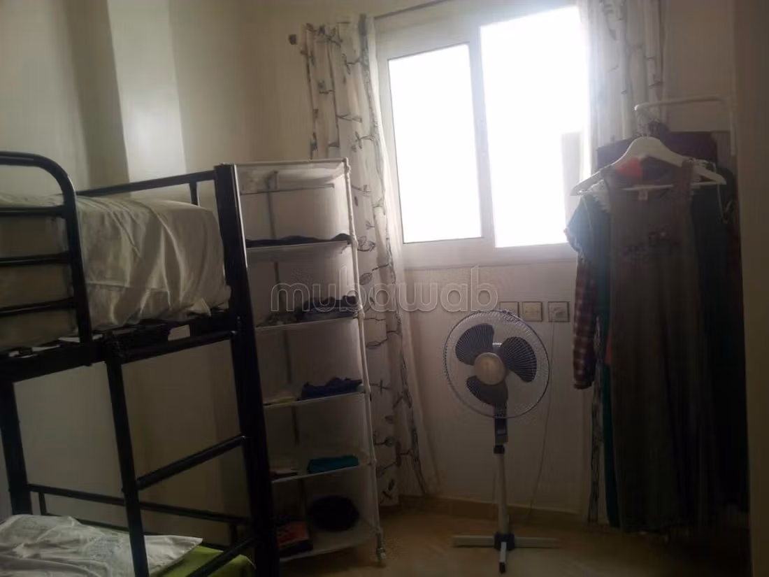 Piso en venta. 2 Habitación. Con muebles