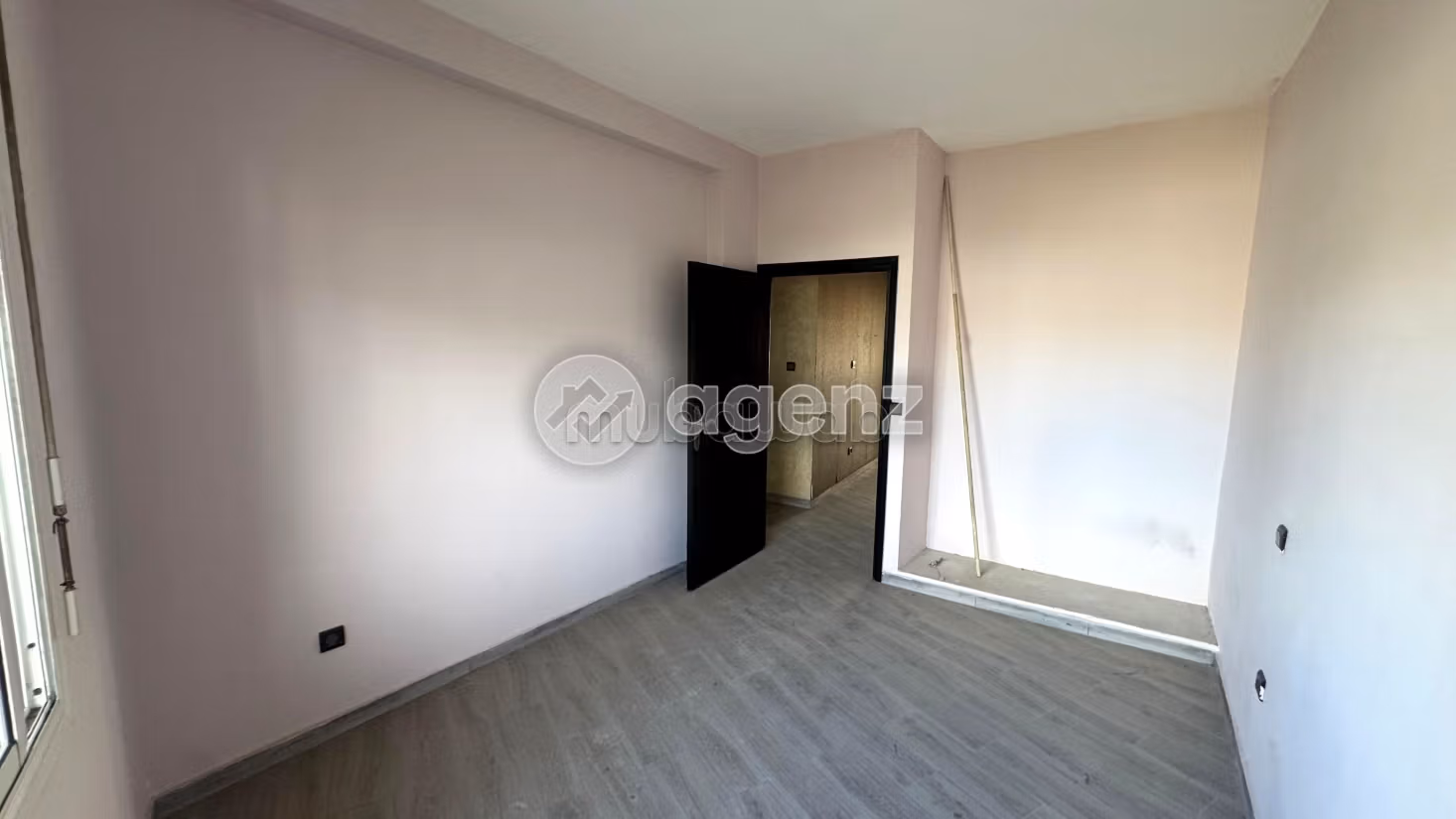 Appartamento in affitto di 140 m², 3 camere Mers Sultan Casablanca