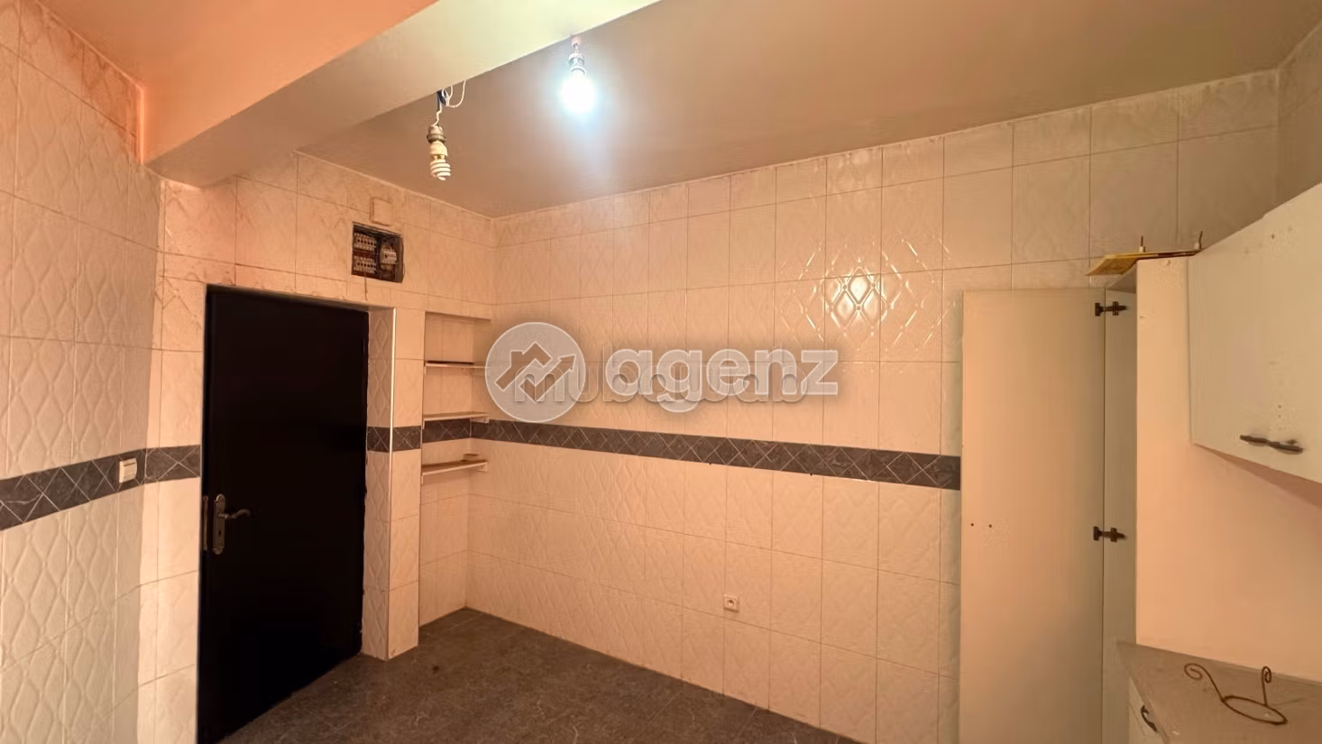 Appartamento in affitto di 140 m², 3 camere Mers Sultan Casablanca