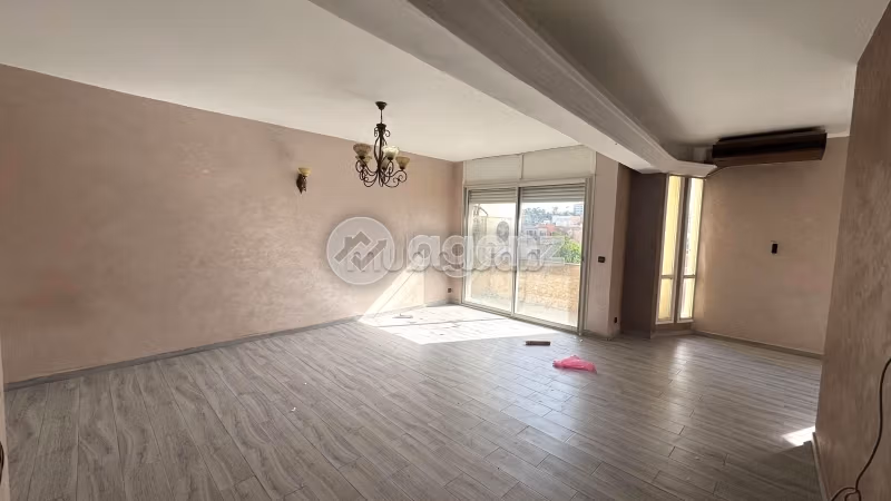 Appartement à louer 140 m², 3 chambres Mers Sultan Casablanca