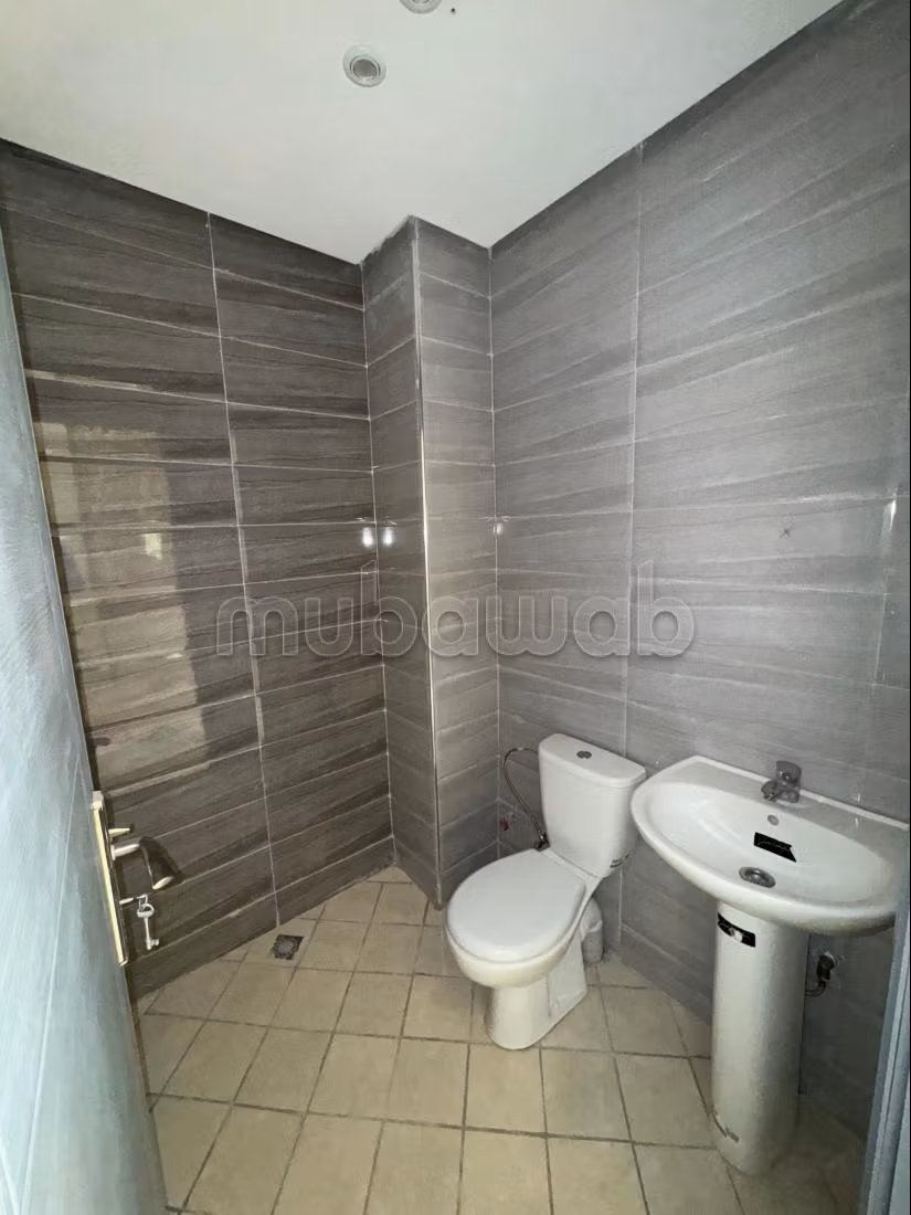 Piso en venta. 4 habitaciones. Terraza